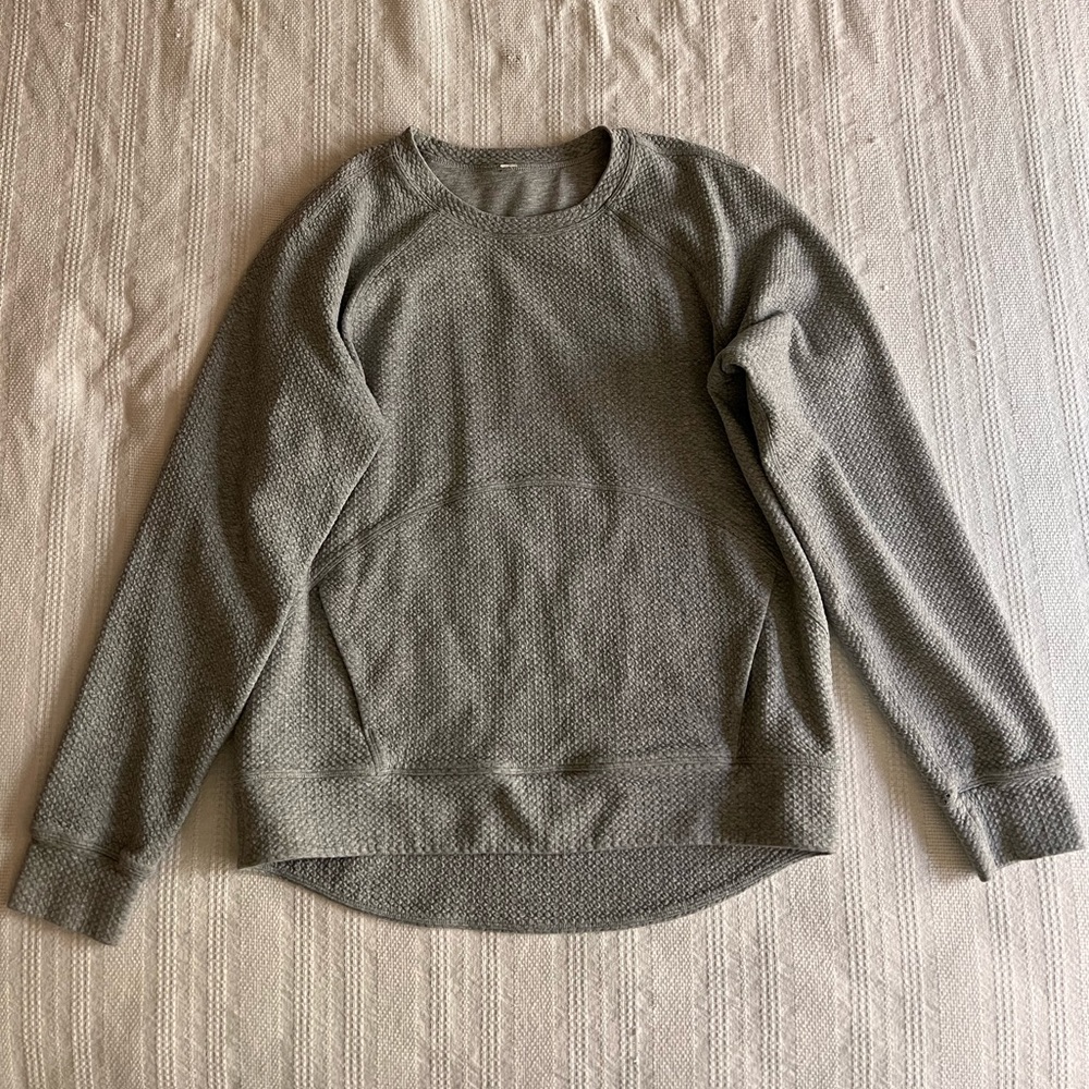 Lululemon Catch A Moment Crew size 10 Heathered Core Light Grey